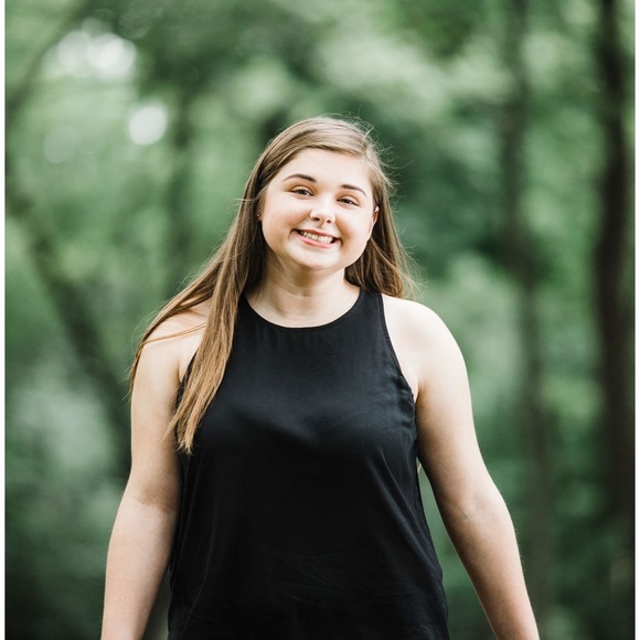 Meet your Posher, Cape - Picture 1 of 1